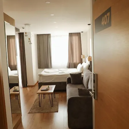 Golden Hour Apartment *